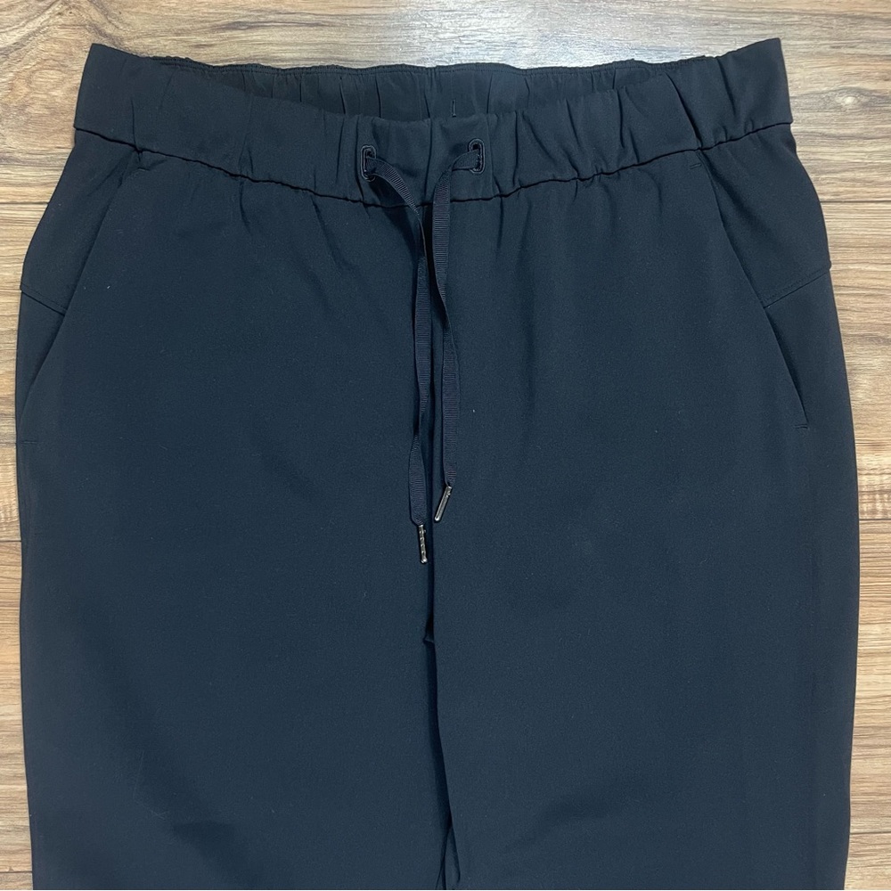 Lululemon On the Fly 7/8 Pant Wide Leg Cropped Women's Size 10 W5BPNS - Picture 4 of 9